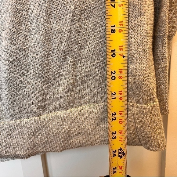 GAP Women's Metallic Shimmer Sweater Cotton Silver Size Medium Oversized Fit - Picture 6 of 6